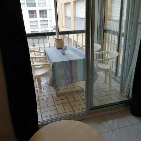 Apartment Studio 4 Pers, Au Coeur Du Centre Port - Ref, Qho16e